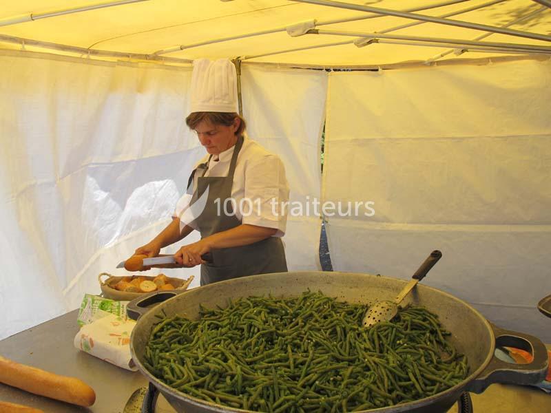 Traiteur Saint-Vincent-la-Commanderie (Drôme) - Traiteur Mobile - Gerard Bussac #1